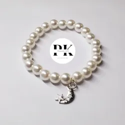 PULSERA DE PERLAS CON DIJE DE LUNA