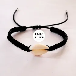 PULSERA TEJIDA CON CARACOLA