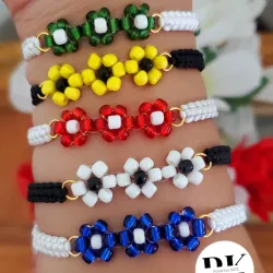 PULSERA TEJIDA CON FLORES