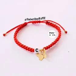 PULSERA TEJIDA CON INICIAL Y DIJE DE MARIPOSA
