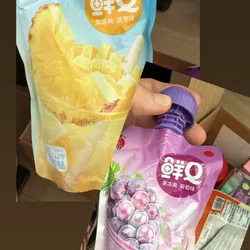 Bolsitas de gelatina líquida con frutas