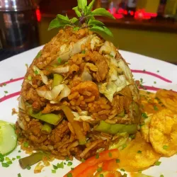 Arroz Frito con Frutos de la Tierra 