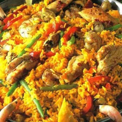 Arroz Frito con Frutos del Mar y de la Tierra