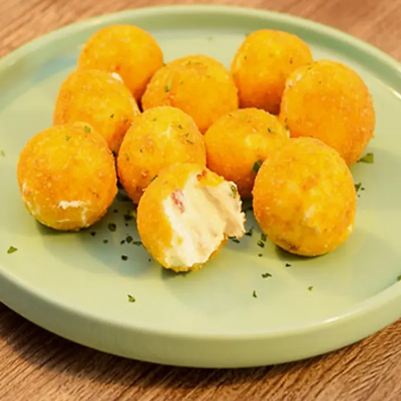 Bolitas de Queso Frito