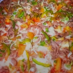 Pizza con Atún y cebolla