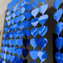 CORTINA MET FLECOS CORAZON AZUL