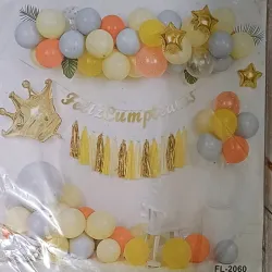 SET GLOBO 79 PZAS HBD C/HOJAS, POMPONES CORONA