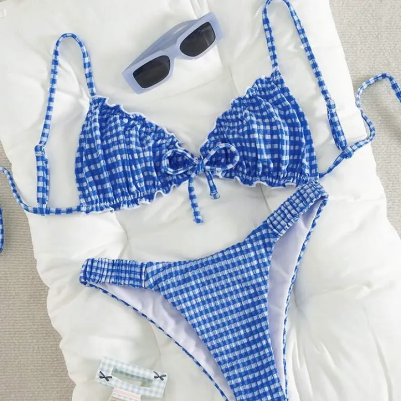 Bikini azul de cuadritos