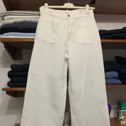 Pantalón blanco H&M con bolsillos delanteros 