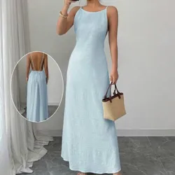 Vestido azul de lino con espalda afuera