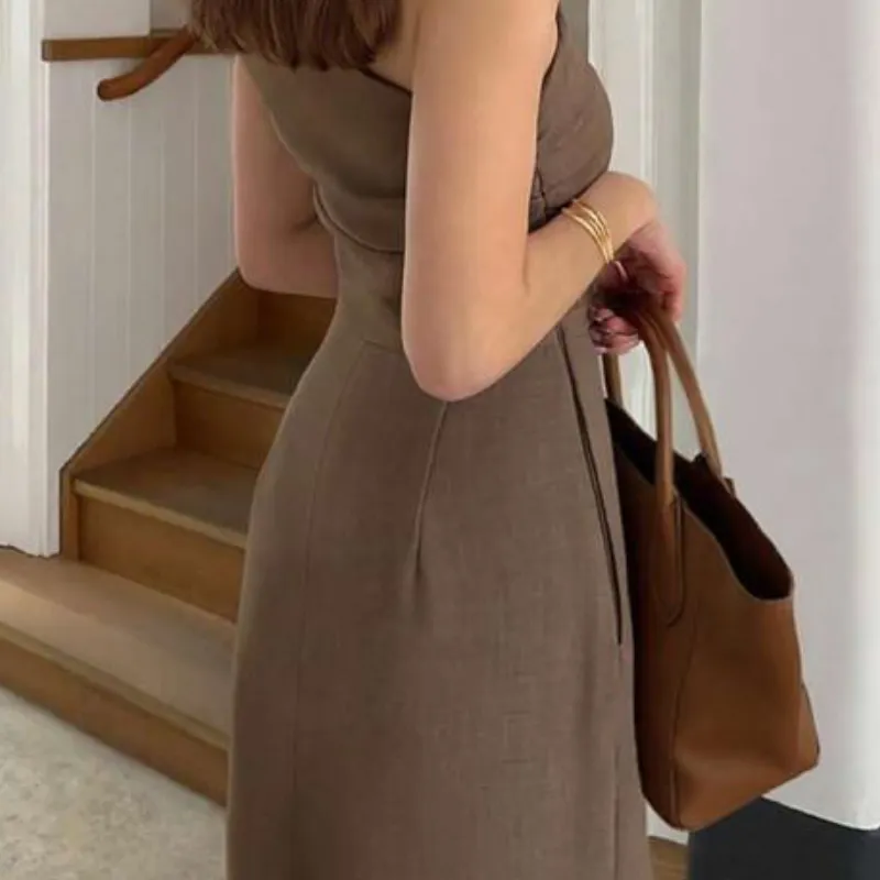 Vestido de un solo hombro