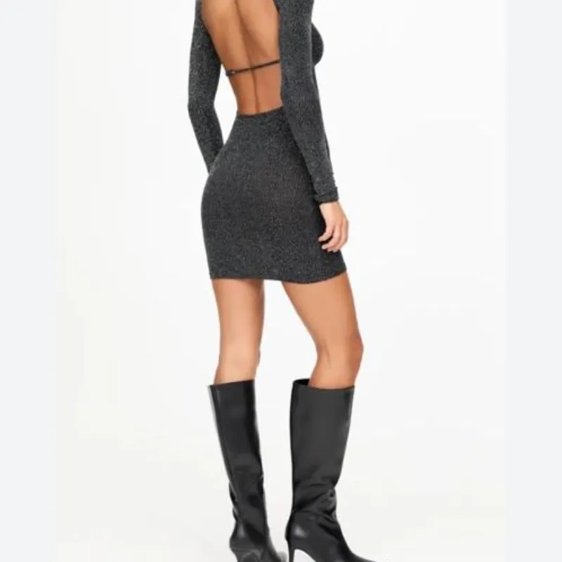 Vestido Pull&bear con espalda afuera