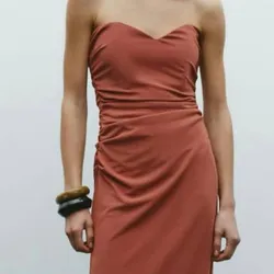 Vestido Zara palabra de honor