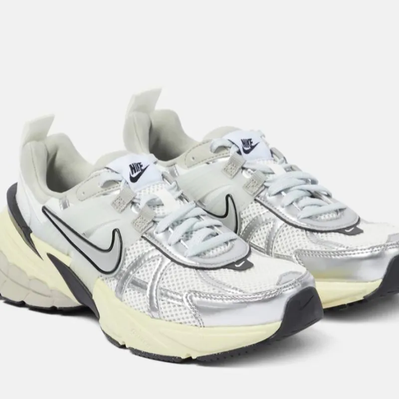 Zapatillas Nike V2K Run