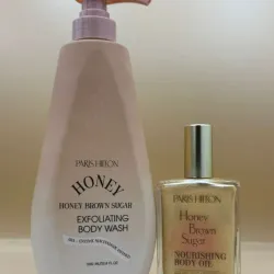 Paris Hilton Gel exfoliante y aceite