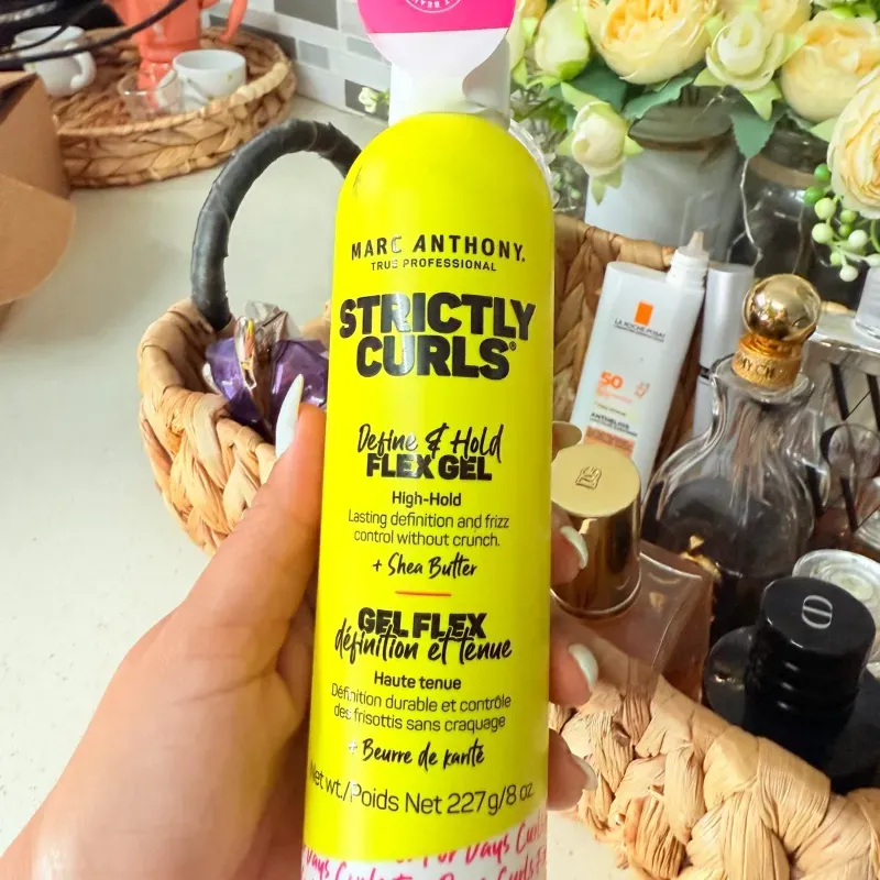 Strictly Curls gel