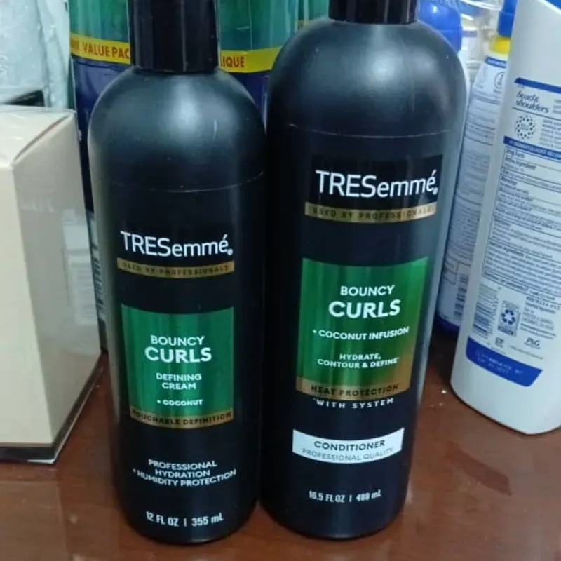Tresemmé crema de peinar y acondicionador