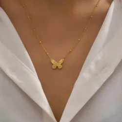 Cadena con Mariposa a Relieve