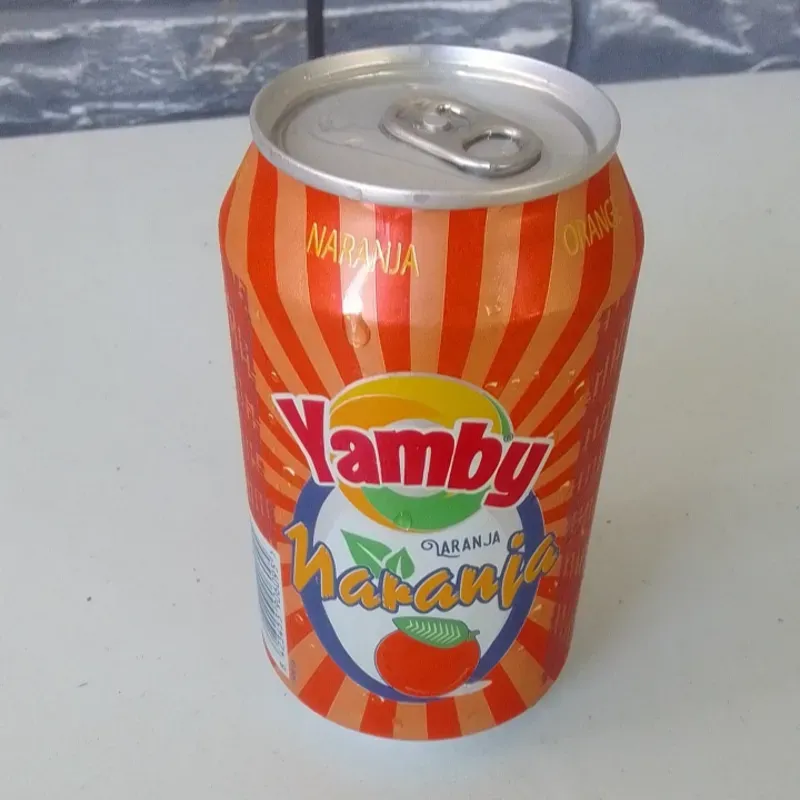 Refresco gaseado de naranja 