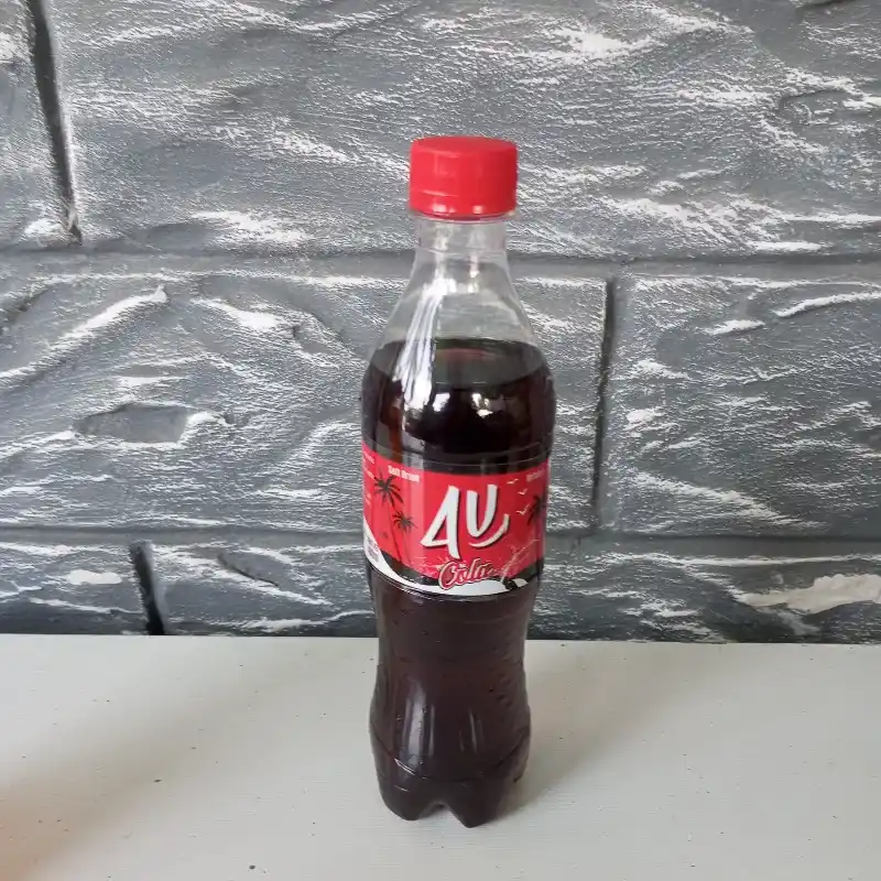 Refresco de cola de pomito