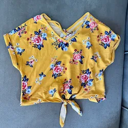 Blusa de niña amarilla
