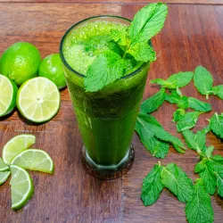 Limonada con Hierba Buena