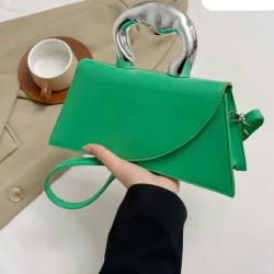 Cartera Verde  Elegante 💚
