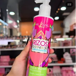 Crema definidora de rizos 👩🏻‍🦱✨ 300 g 🔖✨