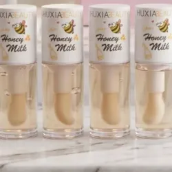 Lip oil de miel 🍯 y leche 🥛 Aplicador grueso.