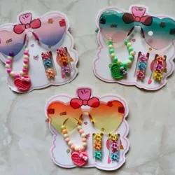 Set de gafas, pellizcos y pulsera para niñas