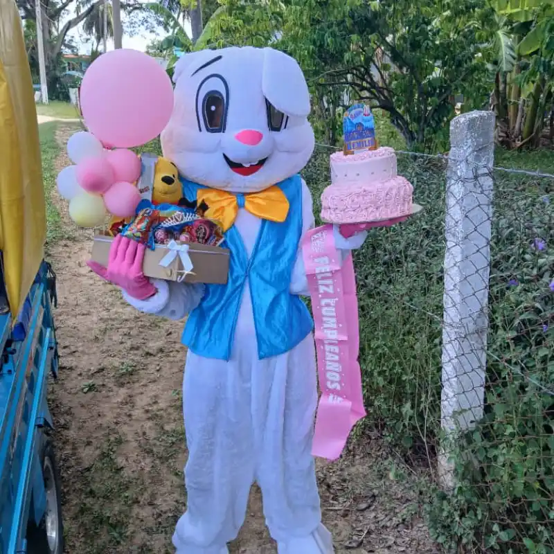 Bunny con kake y globos 