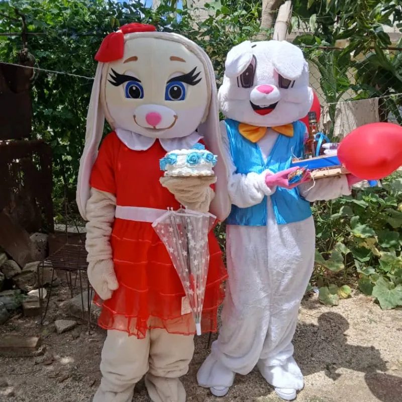 Rosy y Bunny con kake y globos 