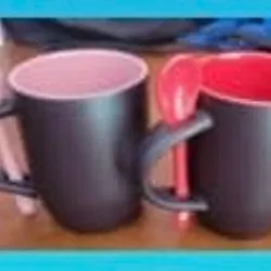 Tazas mágicas con cucharitas 
