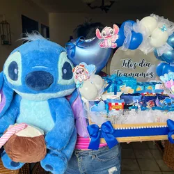 Caja con peluche grande