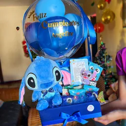 Caja con Stich y chucheria 