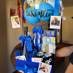 Caja con vino espumoso