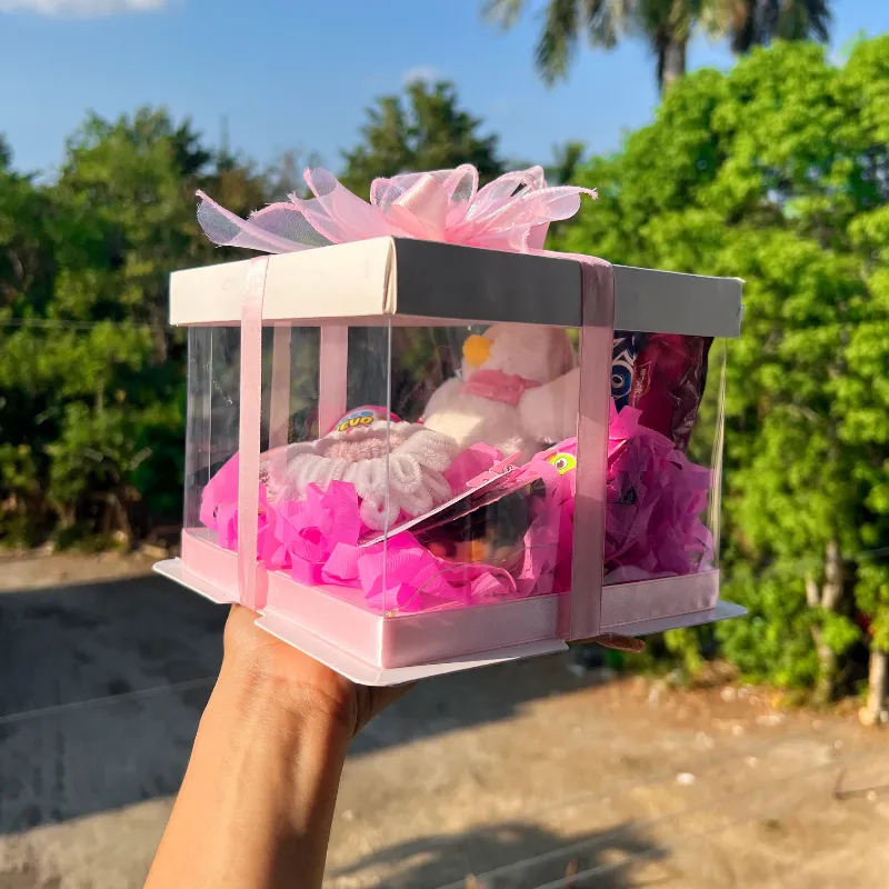 Caja de acetato con lazo