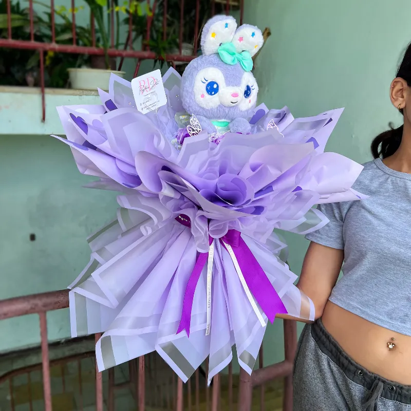 Ramo con peluche y 5 rosas 