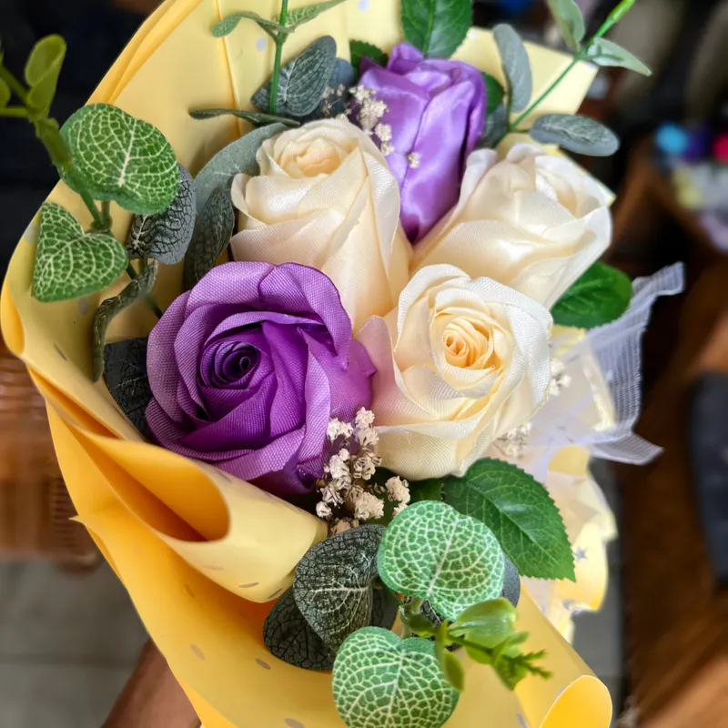 Ramo de 5 rosas