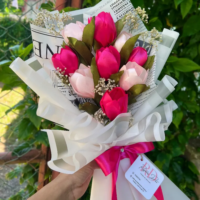Ramo de 9 tulipanes