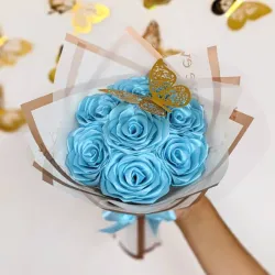Ramo de 7 Rosas con Mariposa