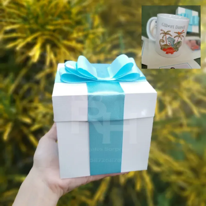 Caja sorpresa con jarra personalizada