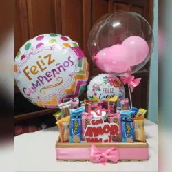 Combo de chuches y 3 globos 