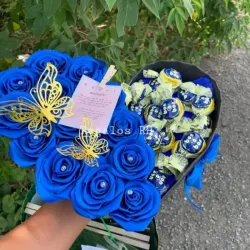 Corazón de 14 rosas y bombones