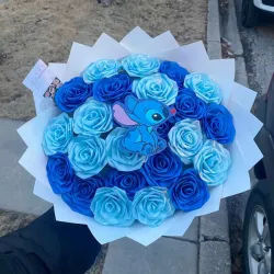 Ramo de 25 rosas temático 