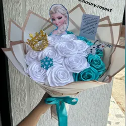 Ramo de 15 rosas temático