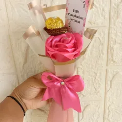 Rosa y bombon