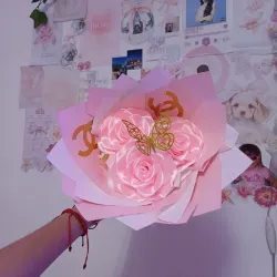 Ramo de 3 rosas eternas ✨