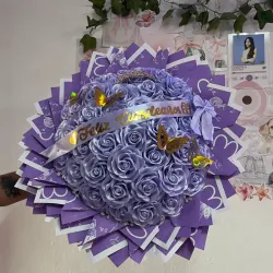 Ramo de 50 rosas eternas ✨