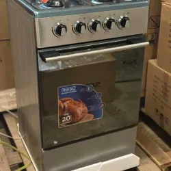 Cocina de gas con Horno marca Royal